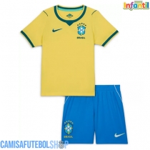 Camisa de time de futebol Brasil Replicas 1º Equipamento Infantil Mundo 2026 Manga Curta (+ Calças curtas)